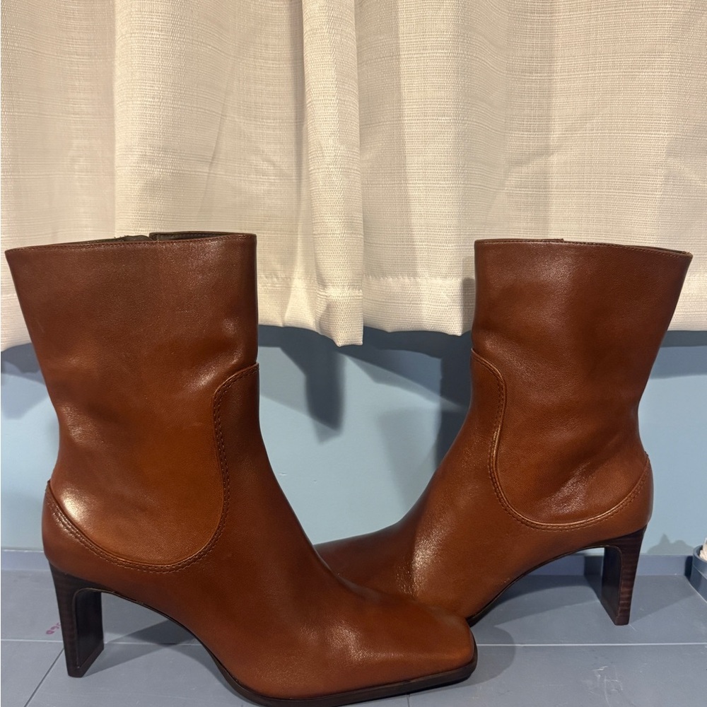 Reformation Claudette Ankle Boot
Cavalier Leather - Picture 8 of 8